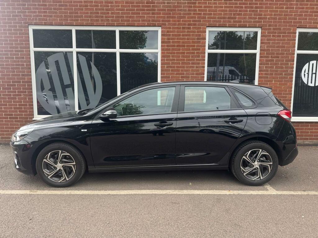 Hyundai I30 Se Connect Black #5