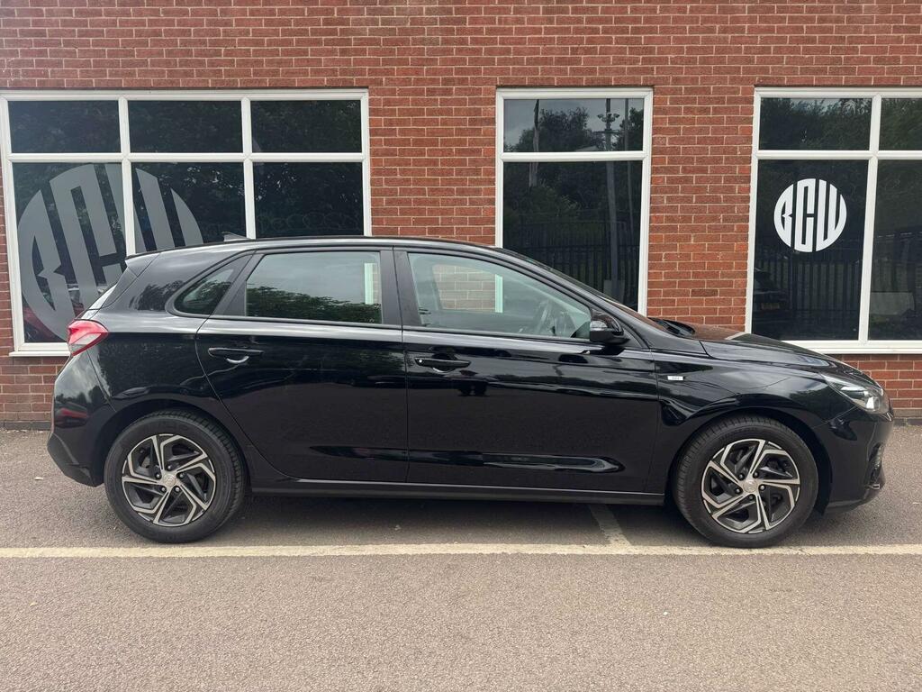 Hyundai I30 1.0 T-gdi Mhev Se Connect Euro 6 Ss Black #2