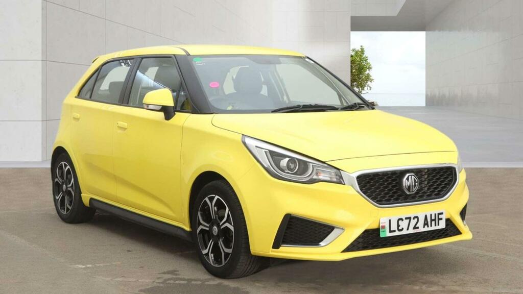 MG MG3 Exclusive Nav Yellow