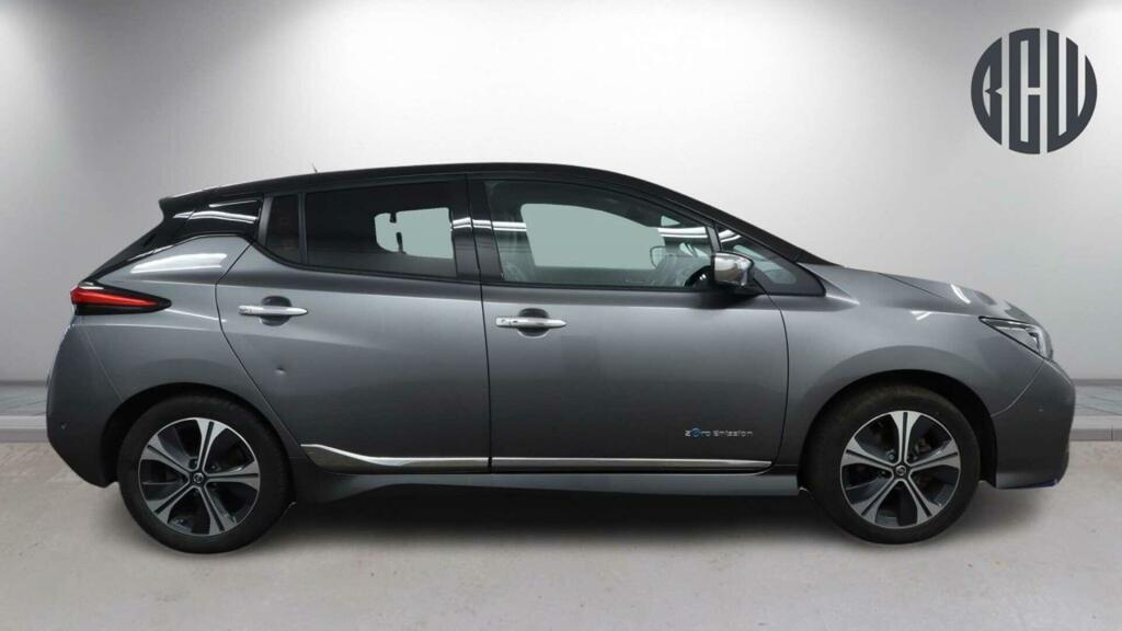 Nissan Leaf Tekna White #8
