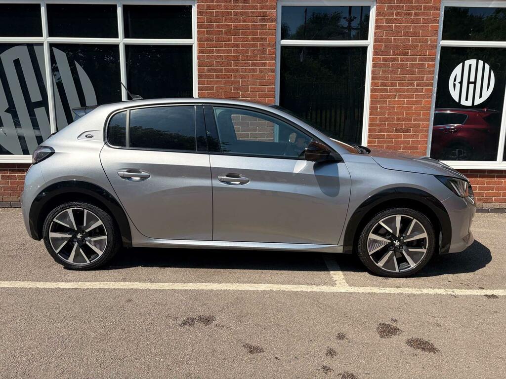 Peugeot e-208 50Kwh Gt Line Grey #2