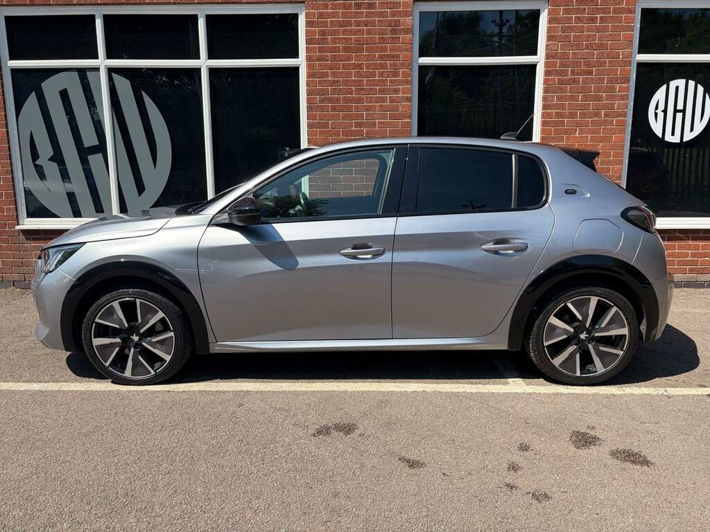 Peugeot e-208 50Kwh Gt Line Grey #3