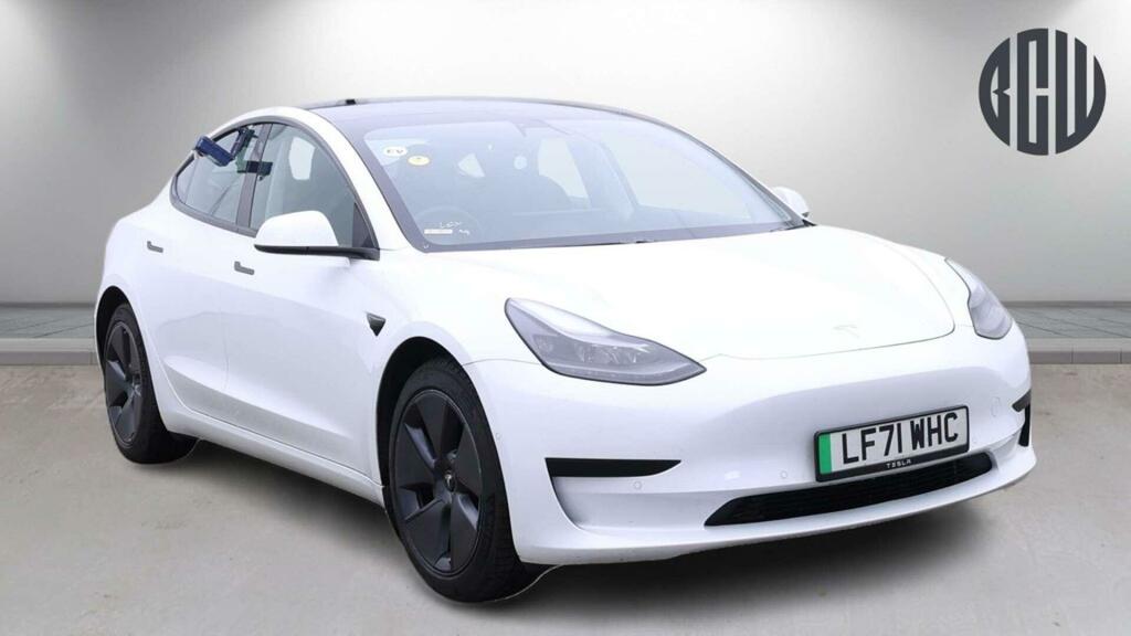 Tesla Model 3 Standard Range Plus Rwd White