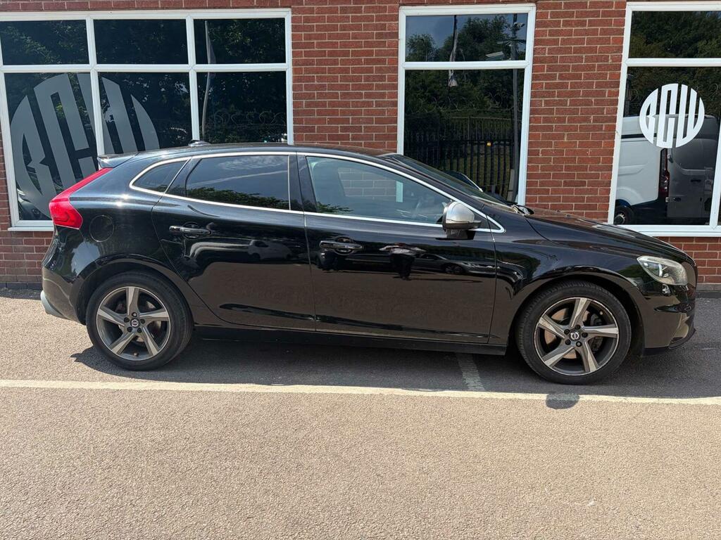 Volvo V40 R-design Nav Black #2