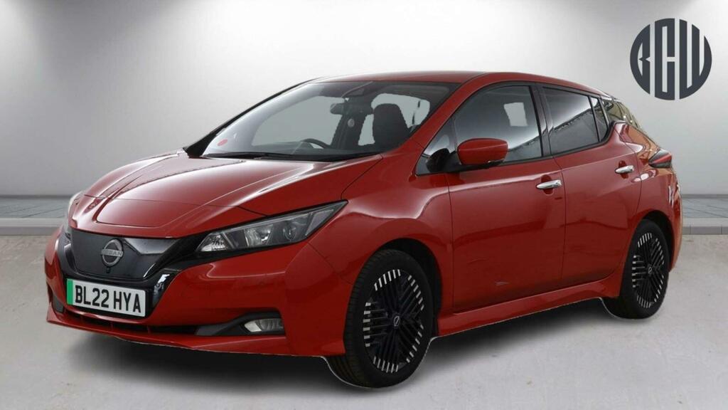Nissan Leaf N-connecta Red #6