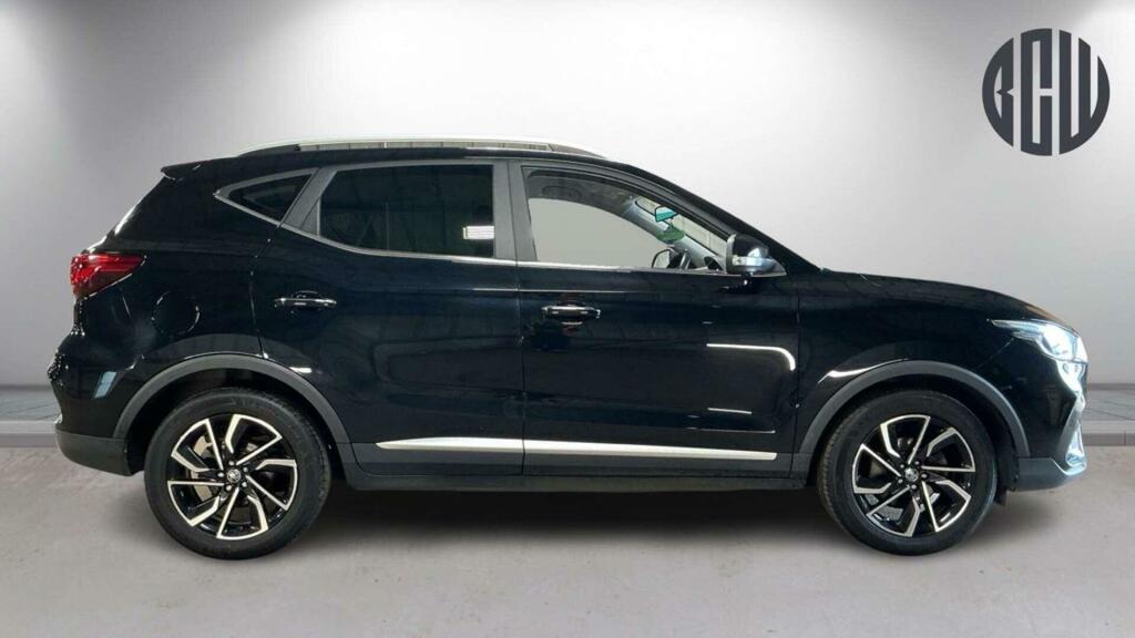 MG ZS Exclusive Black #5