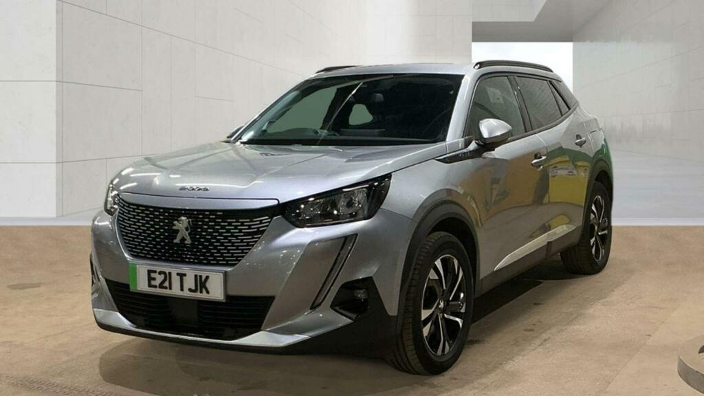 Peugeot e-2008 Allure Premium Grey #4