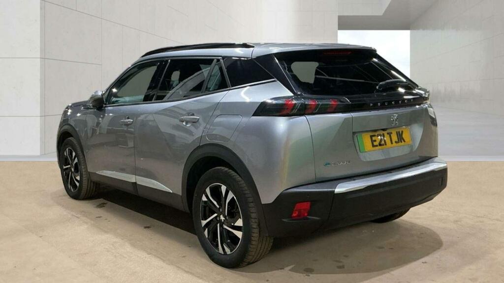 Peugeot e-2008 Allure Premium Grey #5