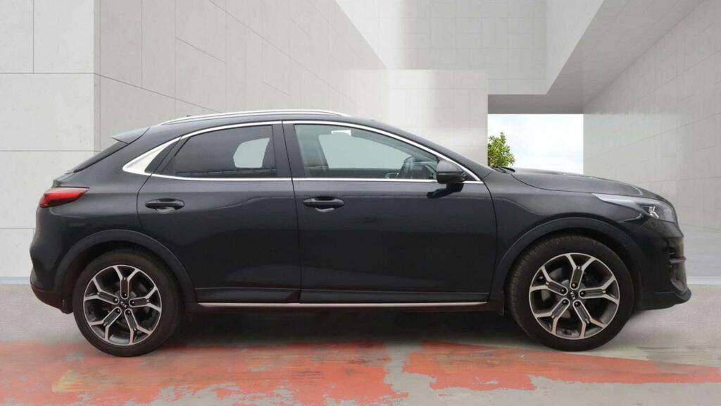 Kia Xceed 3 Black #4