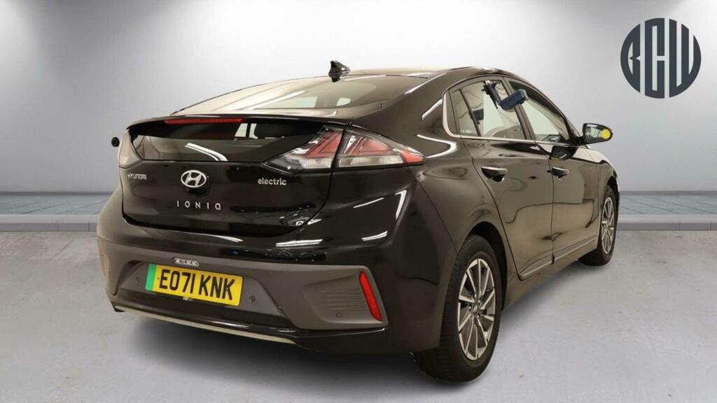 Hyundai Ioniq Premium Black #4
