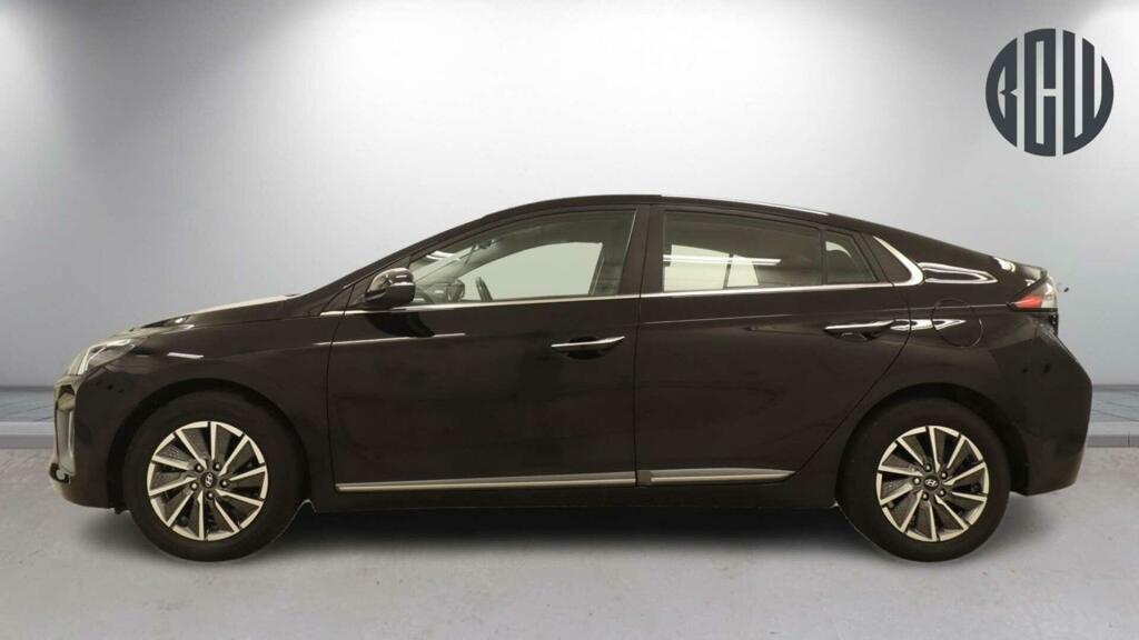 Hyundai Ioniq Premium Black #6