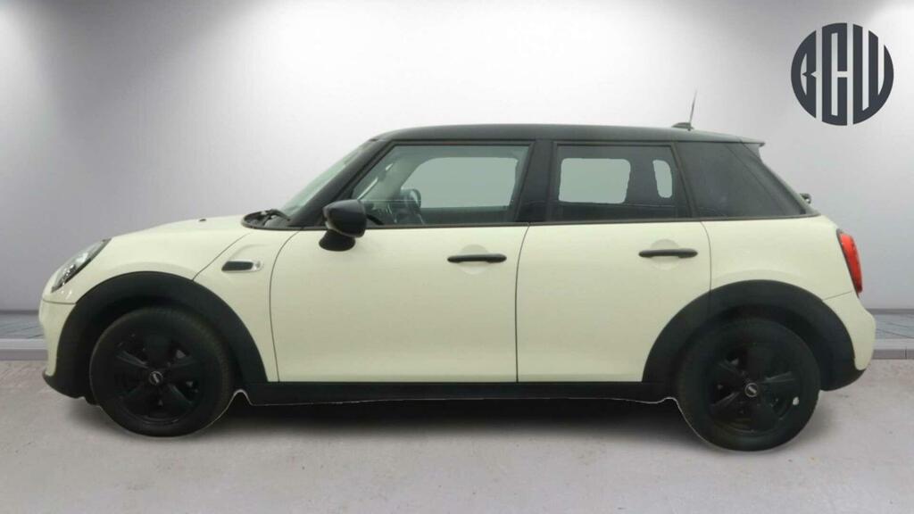 Mini Hatch Cooper Classic White #6