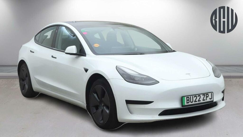 Tesla Model 3 Standard Range Plus White