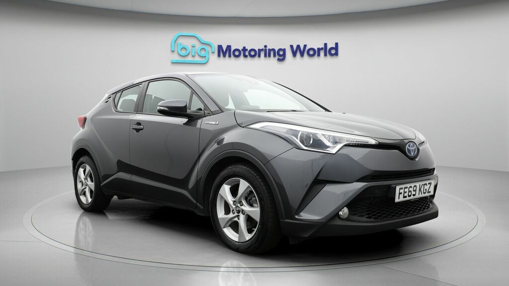 Toyota C-Hr Icon Grey