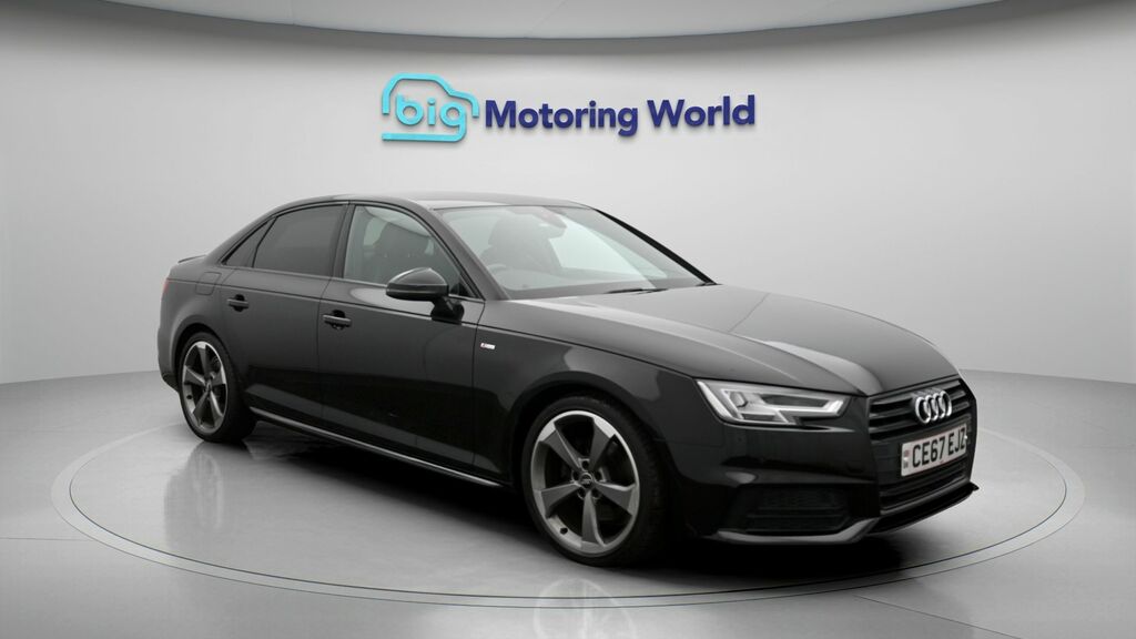 Audi A4 Black Edition Black
