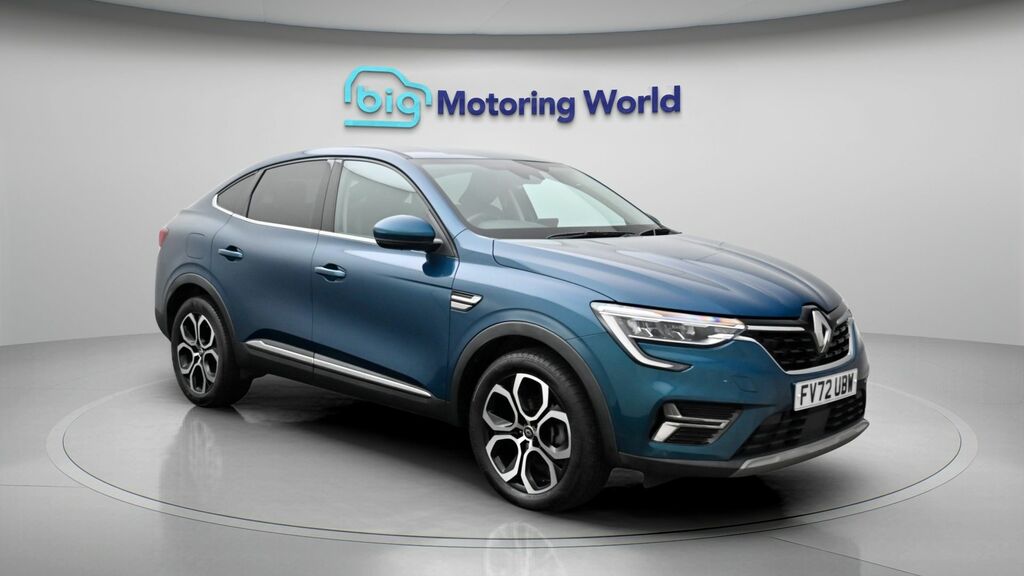 Renault Arkana Techno Blue