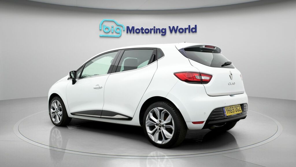 Renault Clio Iconic White #5