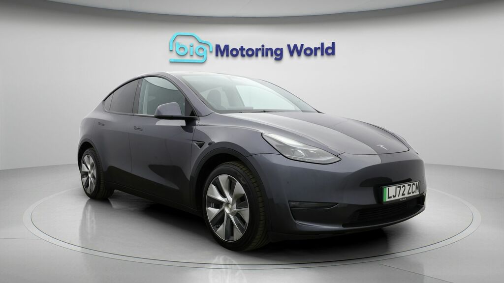 Tesla Model Y Long Range LJ72ZCM Grey