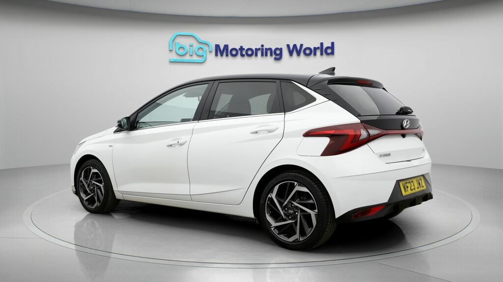 Hyundai I20 Ultimate White #5