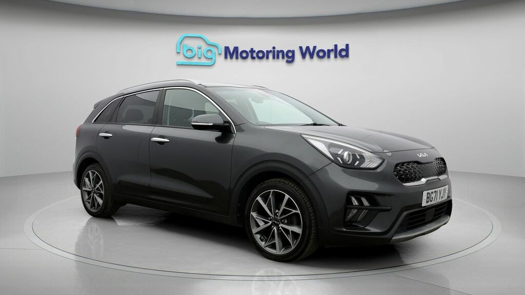 Kia Niro 3 BG71YJY Grey