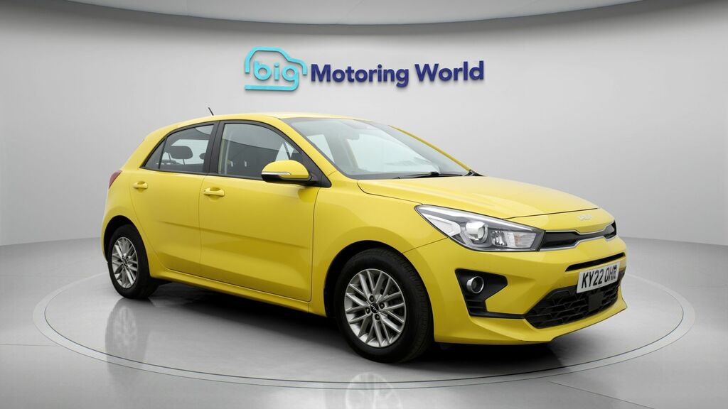 Kia RIO 2 Yellow