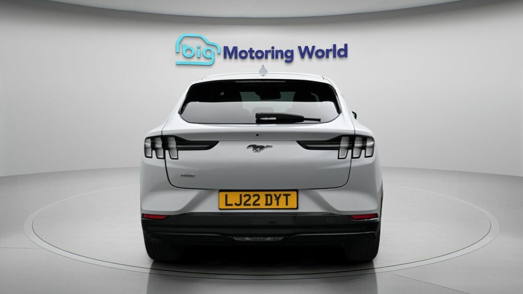Ford Mustang Mach-E Mach-e Mustang Mach-e Standard-range Awd LJ22DYT White #6