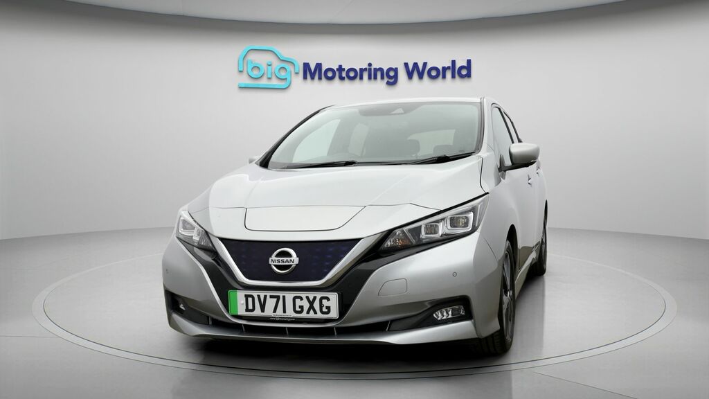 Nissan Leaf Tekna Silver #2