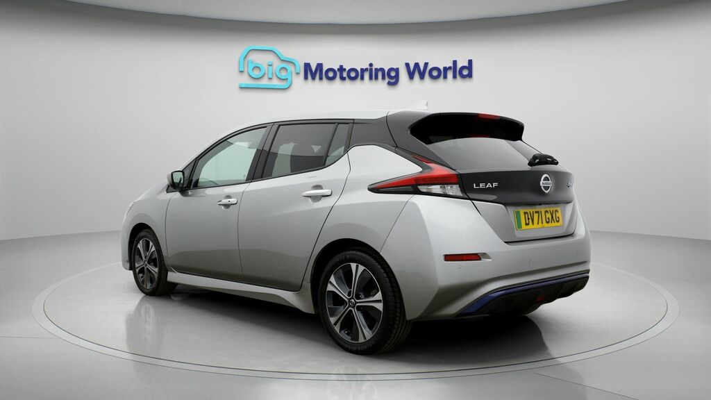 Nissan Leaf Tekna Silver #5
