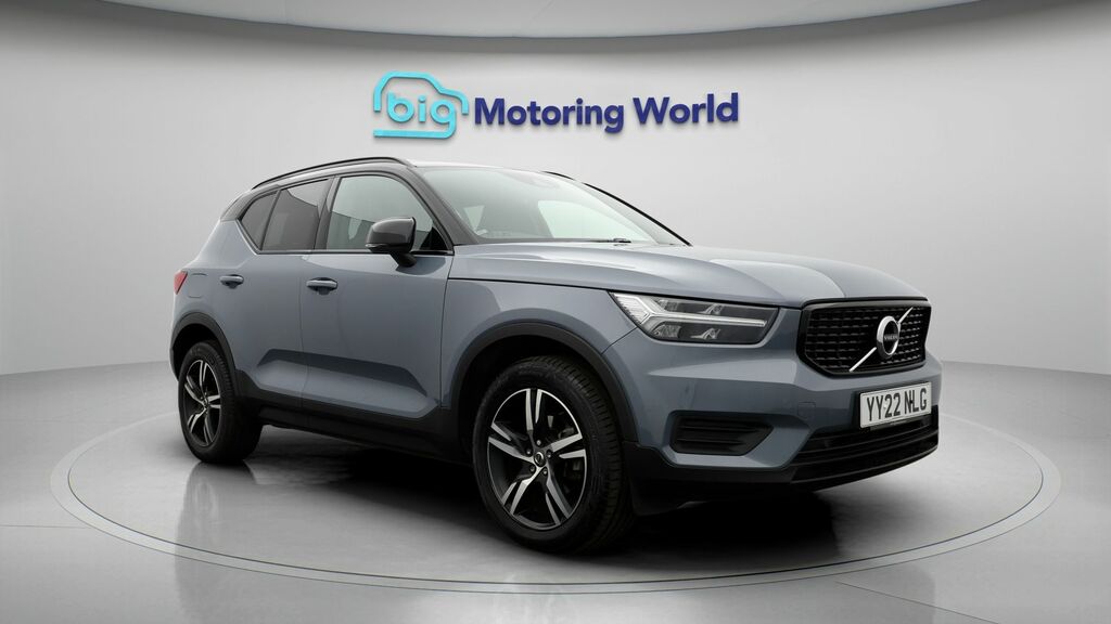 Volvo XC40 R-design Blue
