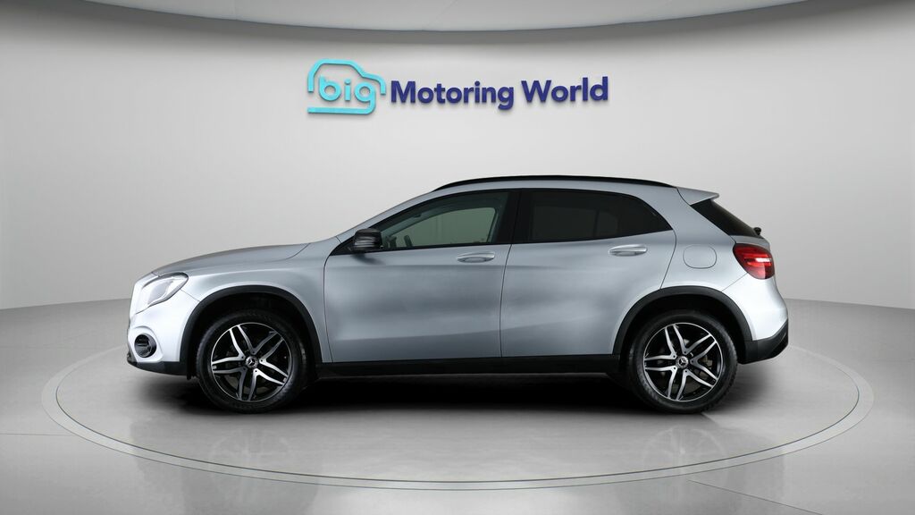 Mercedes-Benz GLA Class Urban Edition YG69XFV Silver #4