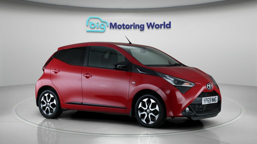 Toyota Aygo X X-trend Red