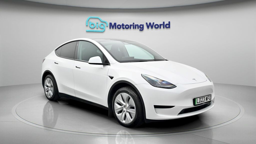 Tesla Model Y Y Model Y Rwd White