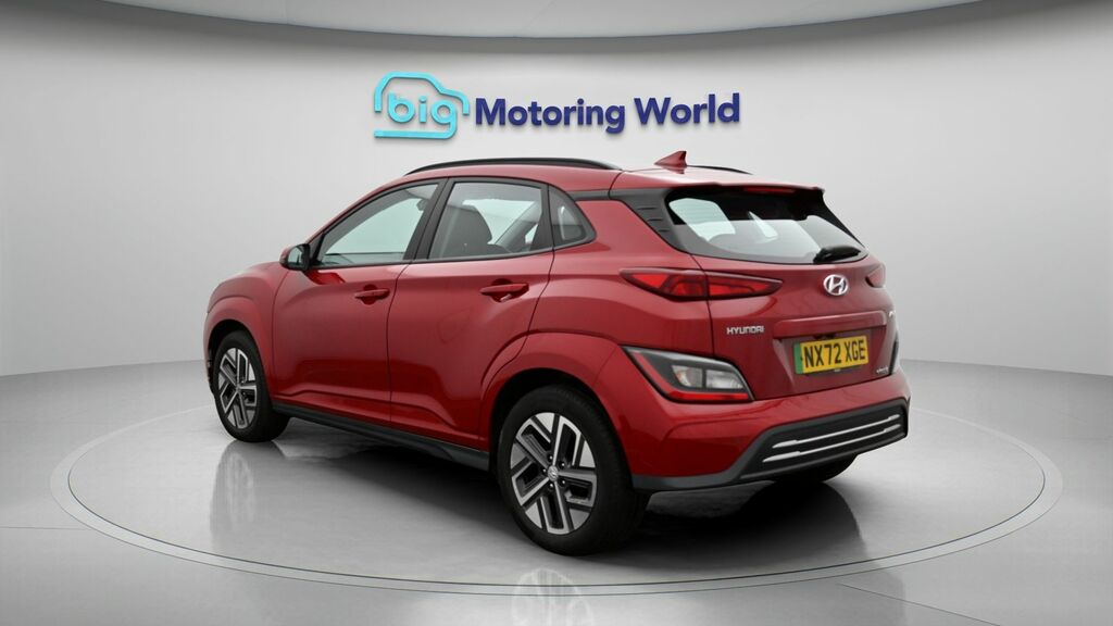 Hyundai Kona Se Connect NX72XGE Red #5
