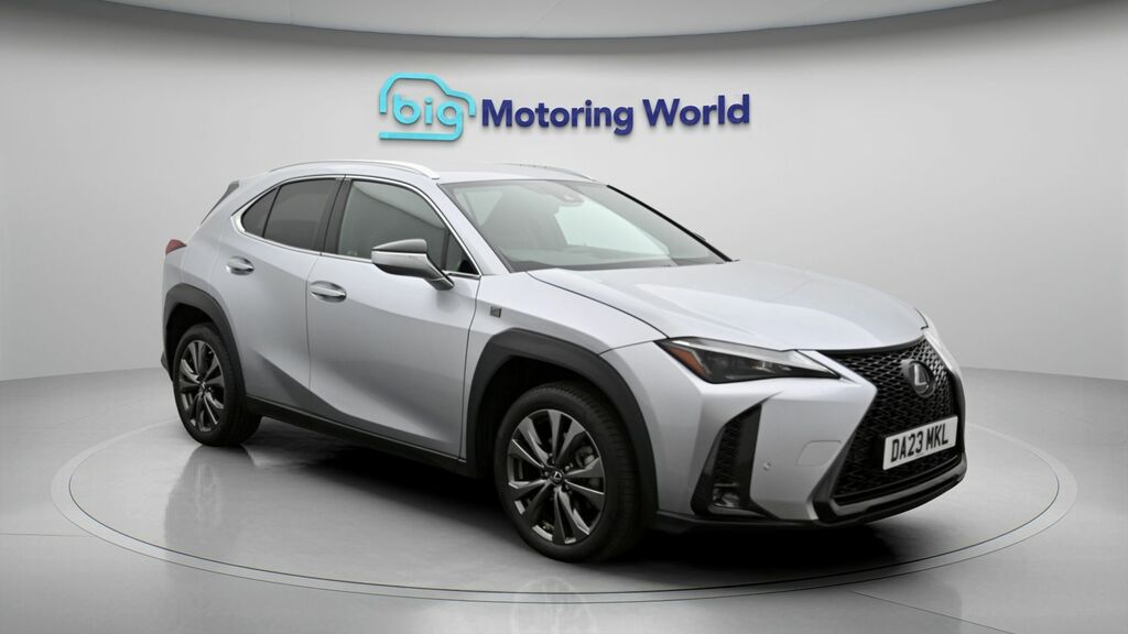 Lexus UX F Sport Design Silver