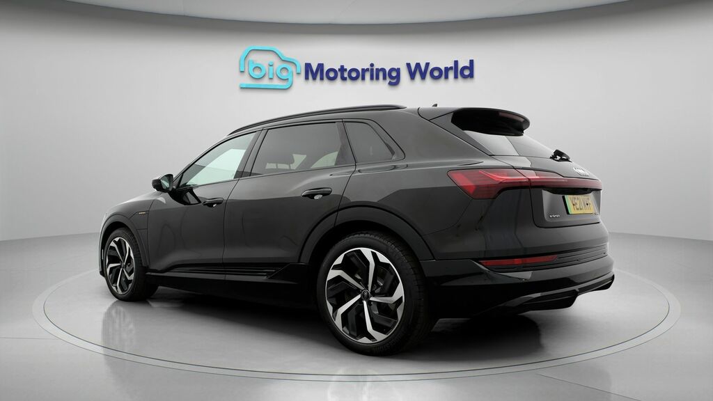 Audi E-tron Black Edition YE21MYF Black #5