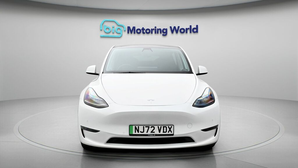 Tesla Model Y Long Range NJ72VDX White #2