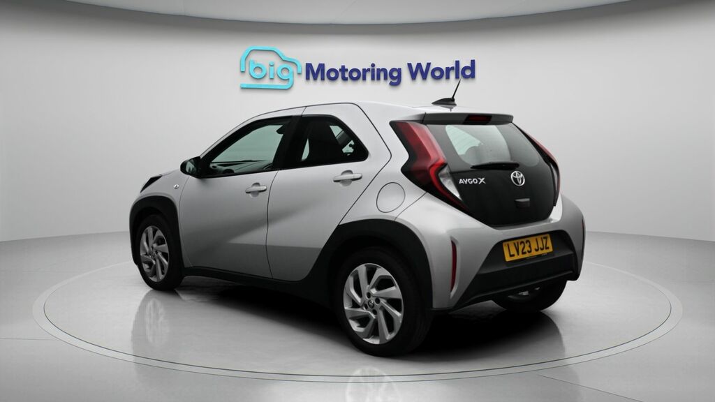 Toyota Aygo X Pure Silver #5