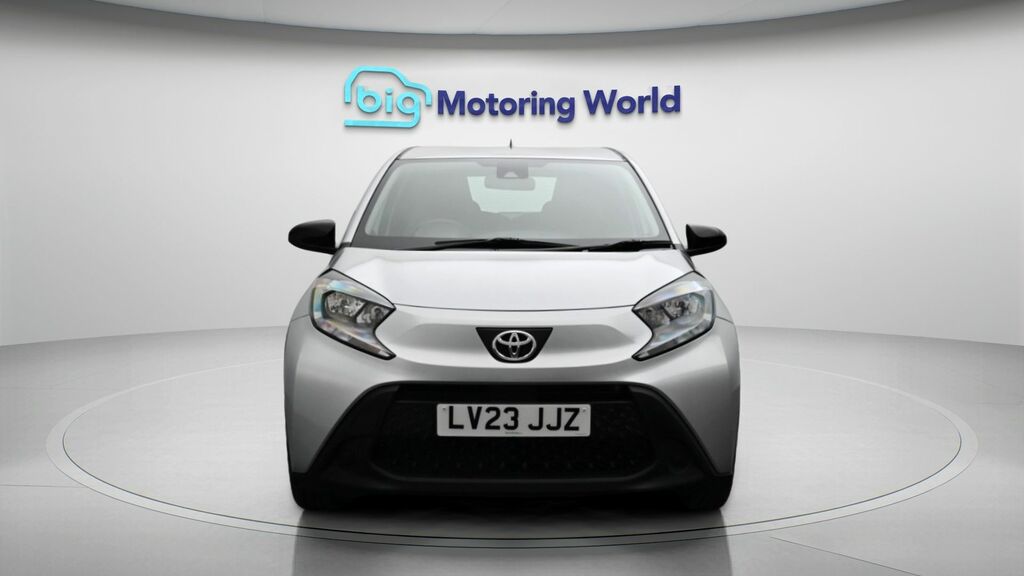 Toyota Aygo X Pure Silver #2