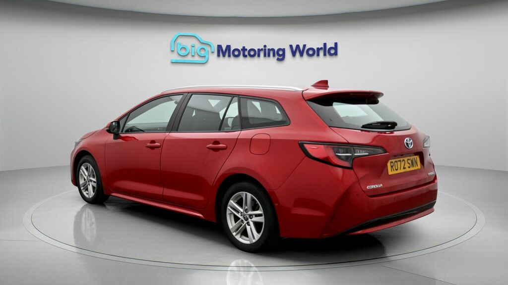 Toyota Corolla Icon Tech RO72SWN Red #5