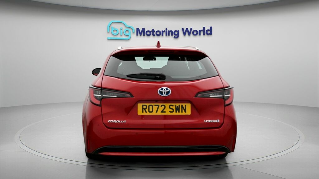 Toyota Corolla Icon Tech RO72SWN Red #6