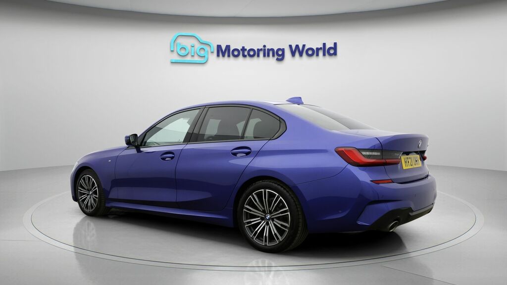 BMW 3 Series M Sport HT21UKH Blue #5