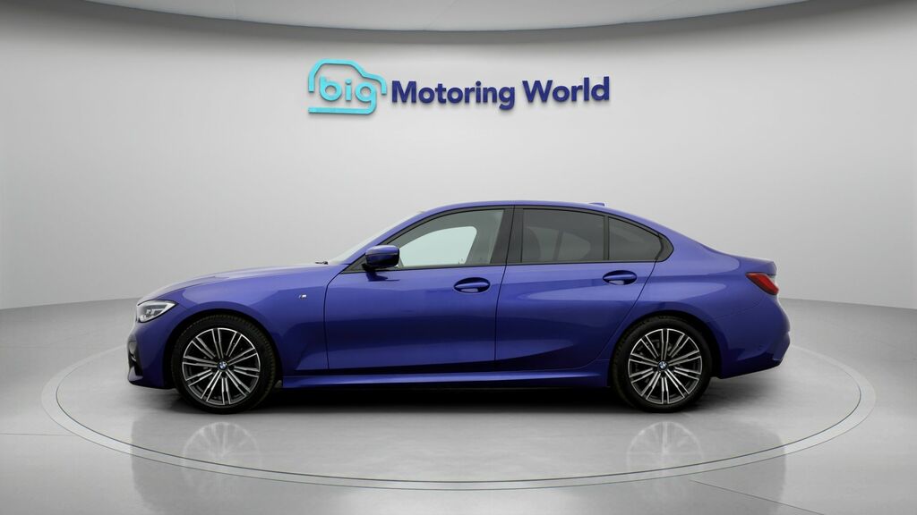 BMW 3 Series M Sport HT21UKH Blue #4
