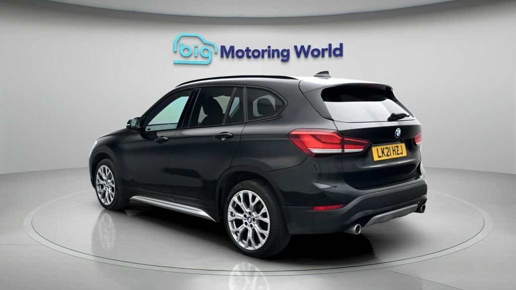 BMW X1 Xline Black #5