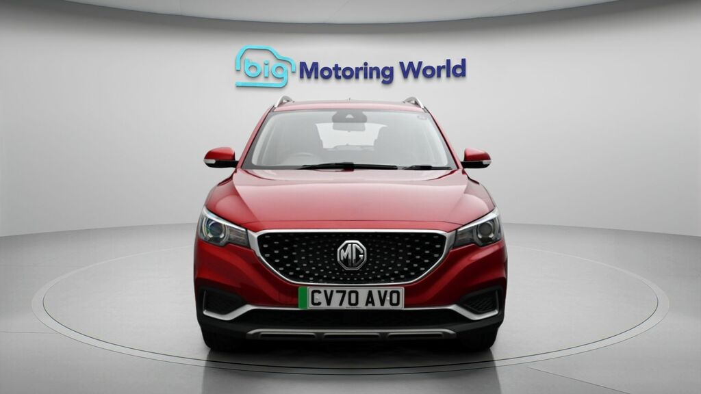 MG ZS Exclusive Red #2