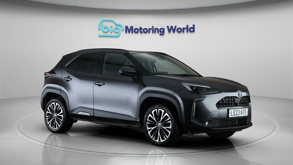 Toyota Yaris Cross Excel Grey