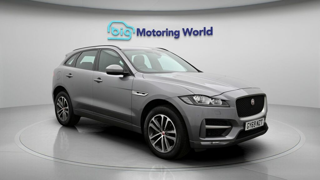 Jaguar F-Pace R-sport Grey