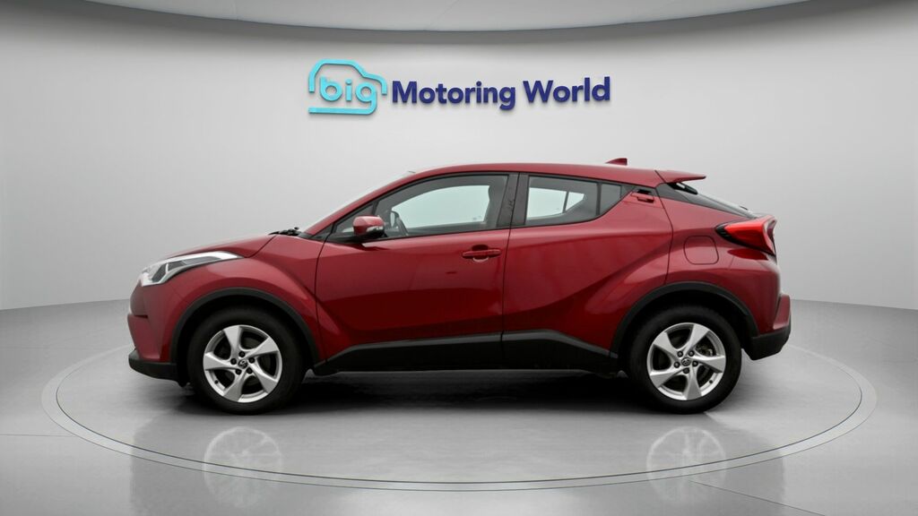 Toyota C-Hr Icon GJ69YUS Red #4