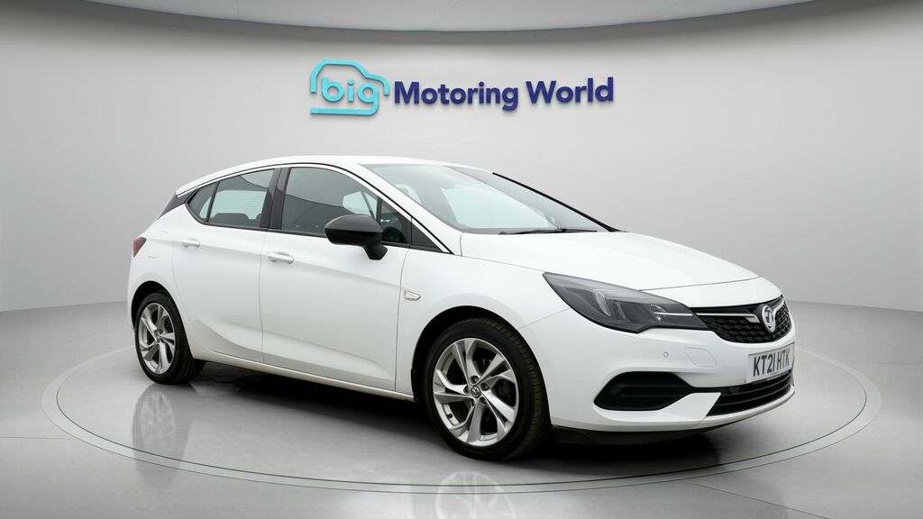 Vauxhall Astra Elite Nav Premium KT21HTK White
