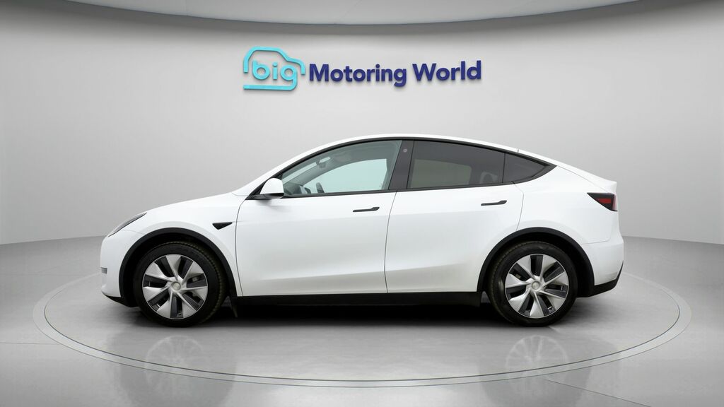 Tesla Model Y Long Range BL23GBE White #3