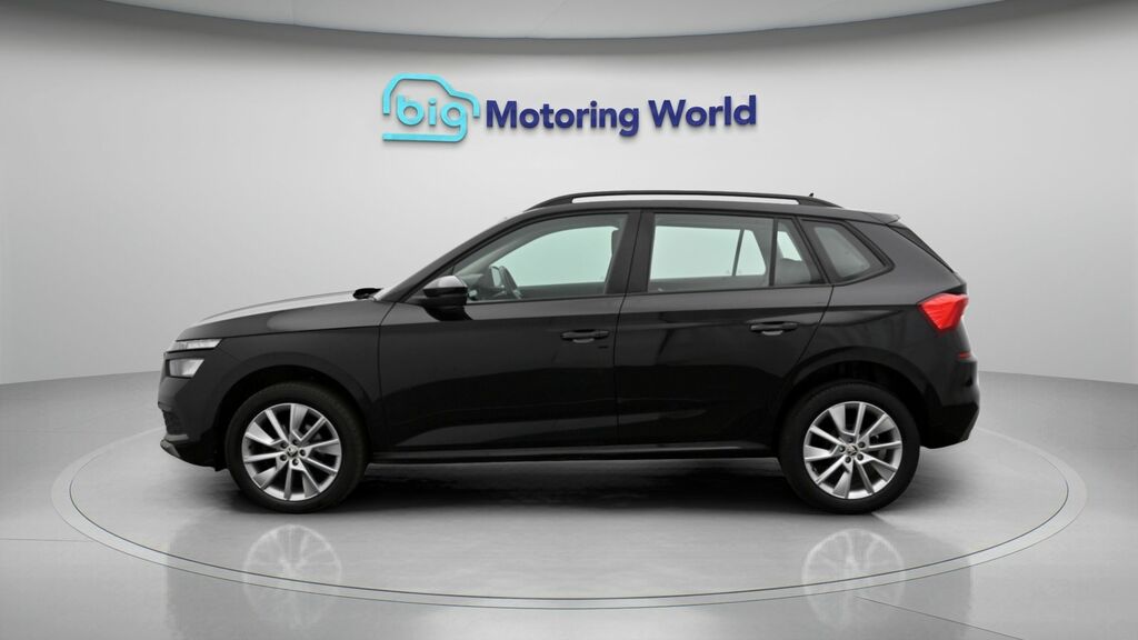 Skoda Kamiq Se Black #4